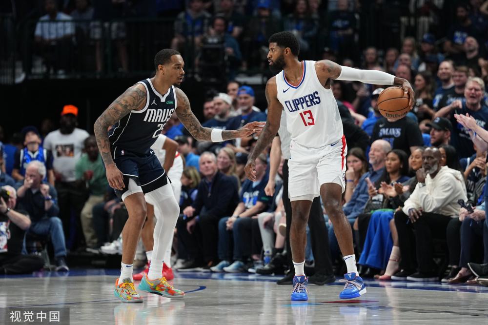 起现场观众 起现场观众